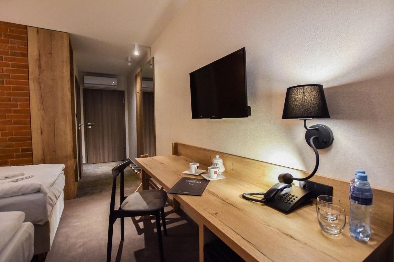 Strzelnica Hotel I Restauracja Starogard Gdański 外观 照片